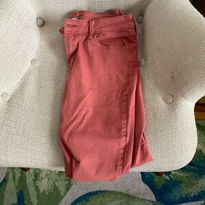 Size 10 Women’s Super Skinny Jeans (Old Navy)